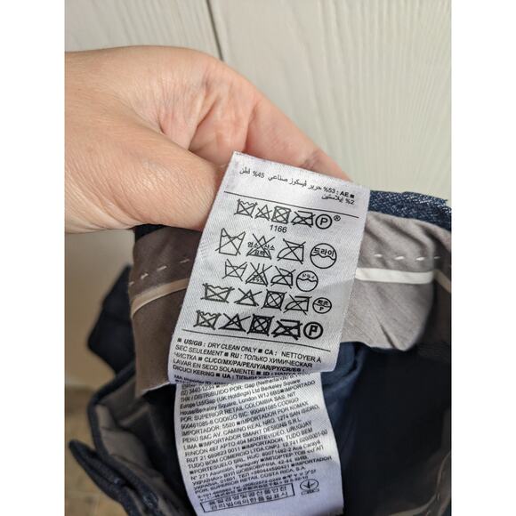 Banana Republic Women's Navy Textured Sloan Cropped Pants Size 12P - Picture 5 of 6